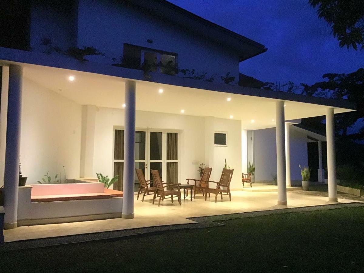 Amandari Holiday Villa Gelioya Exterior photo