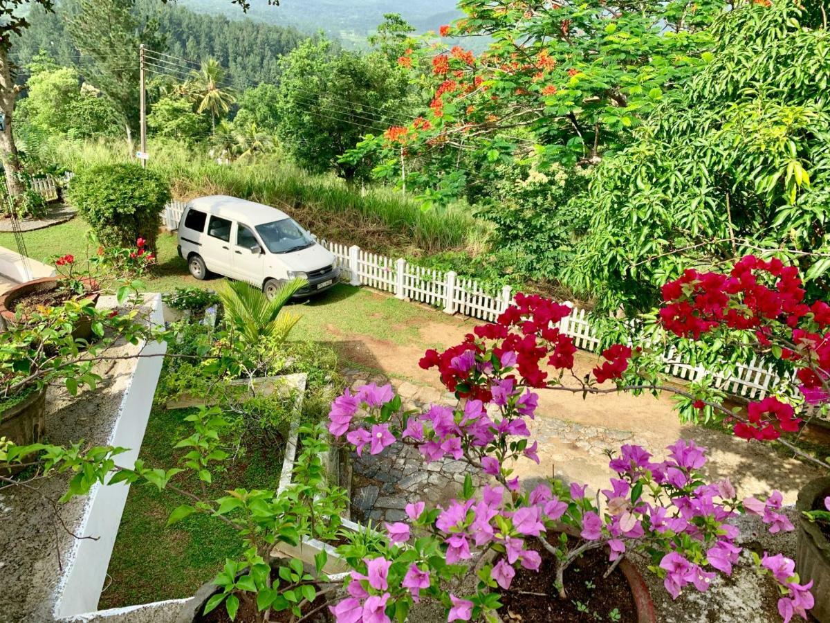 Amandari Holiday Villa Gelioya Exterior photo